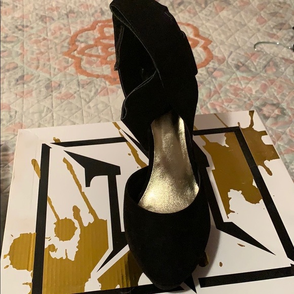 Black Fashion heels - Picture 2 of 2